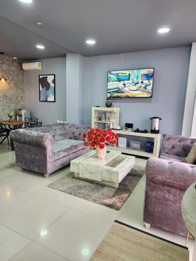 Hotel Quarta Avenida Монтерия Экстерьер фото