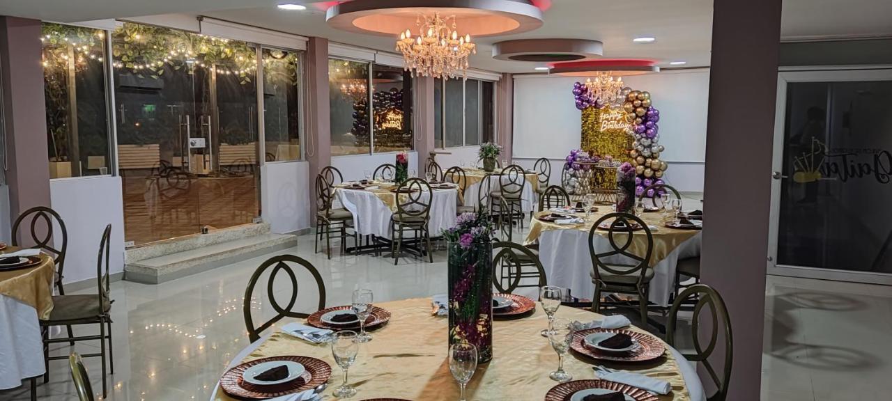 Hotel Quarta Avenida Монтерия Экстерьер фото
