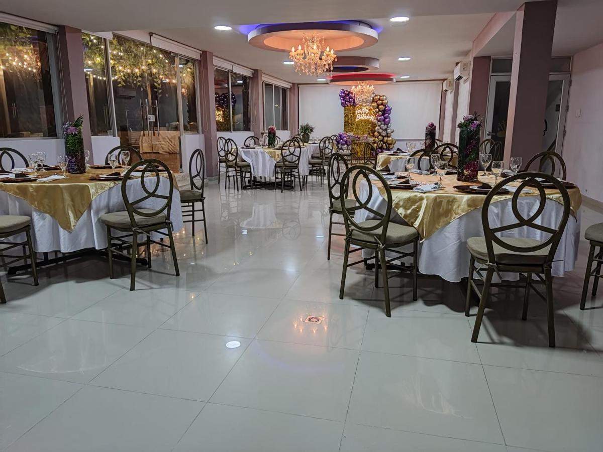 Hotel Quarta Avenida Монтерия Экстерьер фото
