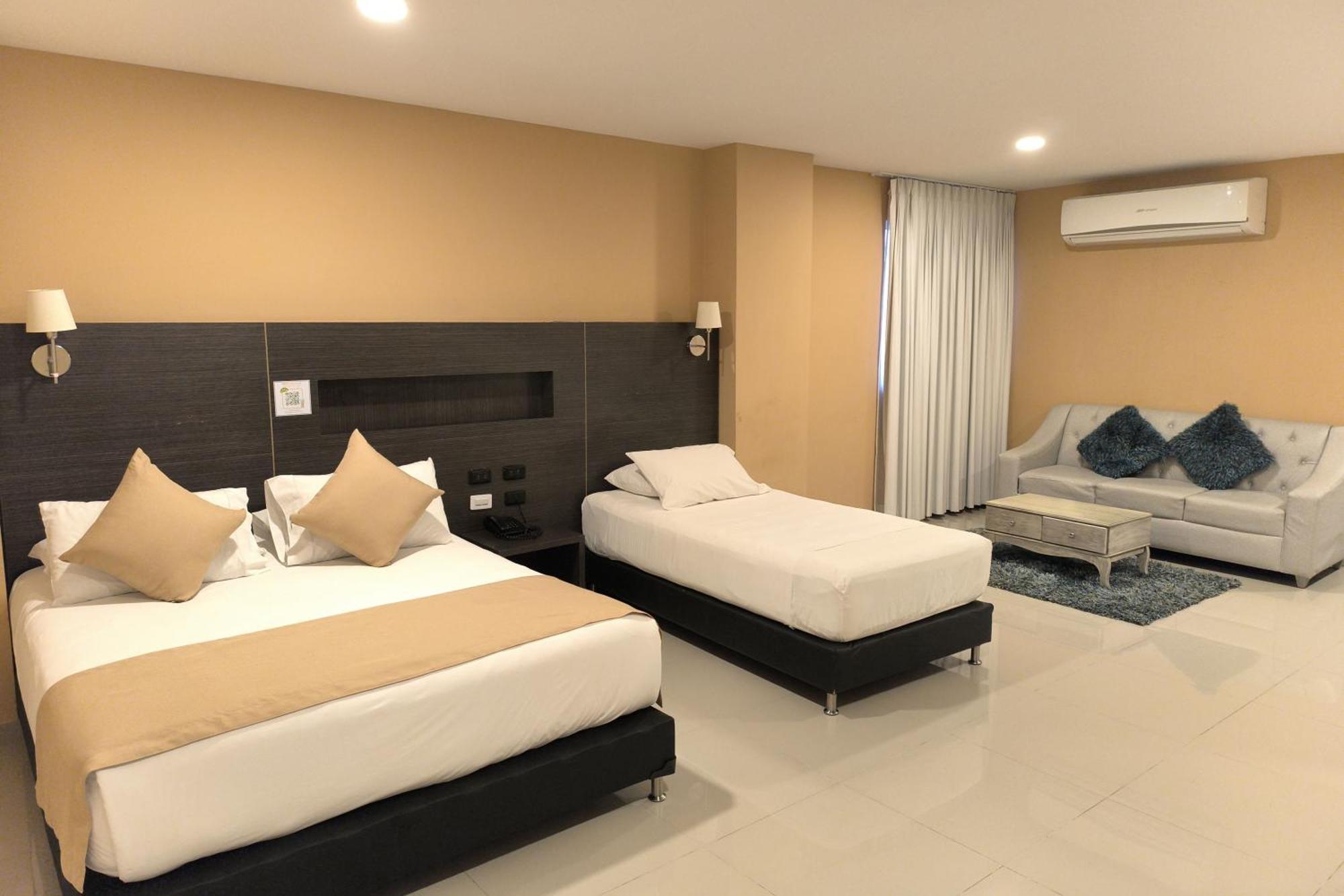 Hotel Quarta Avenida Монтерия Экстерьер фото