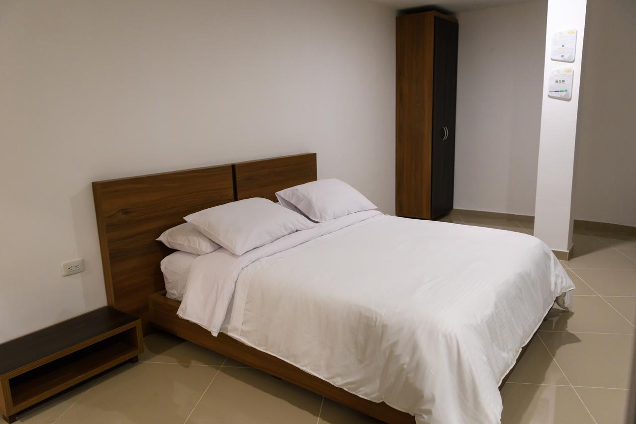 Hotel Quarta Avenida Монтерия Экстерьер фото