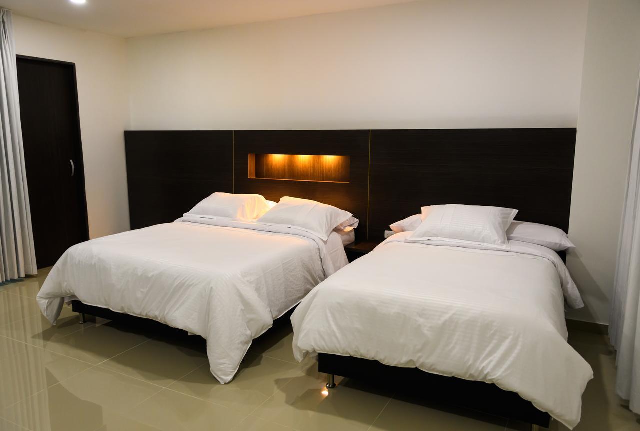Hotel Quarta Avenida Монтерия Экстерьер фото